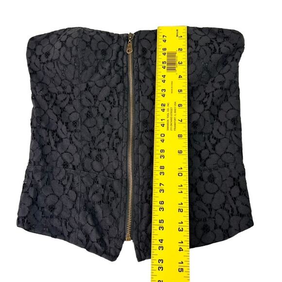 Full Tilt Bustier Top M Padded Bra Lace Overlay Front Zip Strapless Smocked Back - Picture 5 of 9